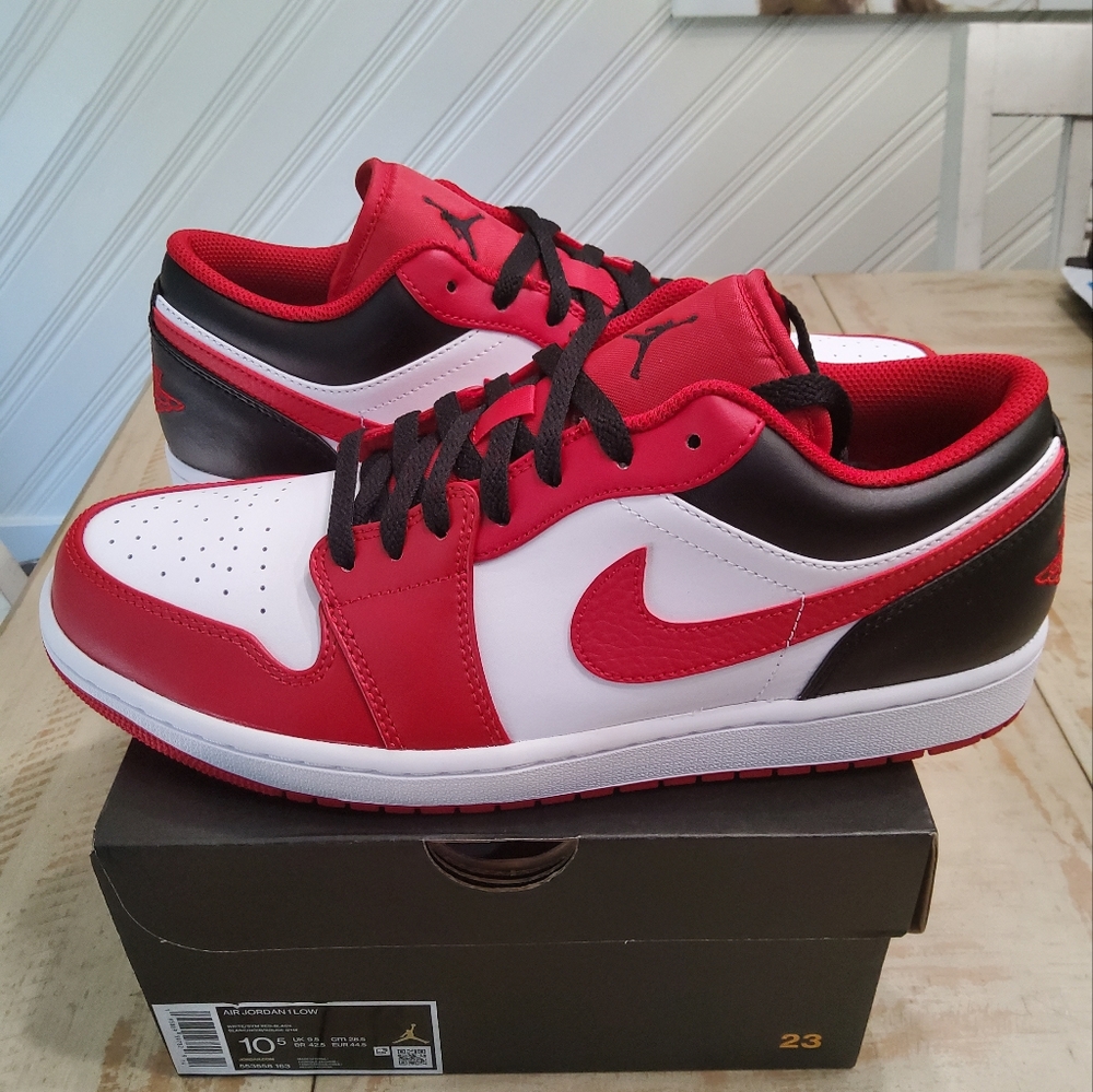 Air Jordan 1 Low, White/Gym Red-Black, Various Sizes, get them before sold-out